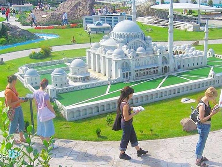 Istanbul city walk